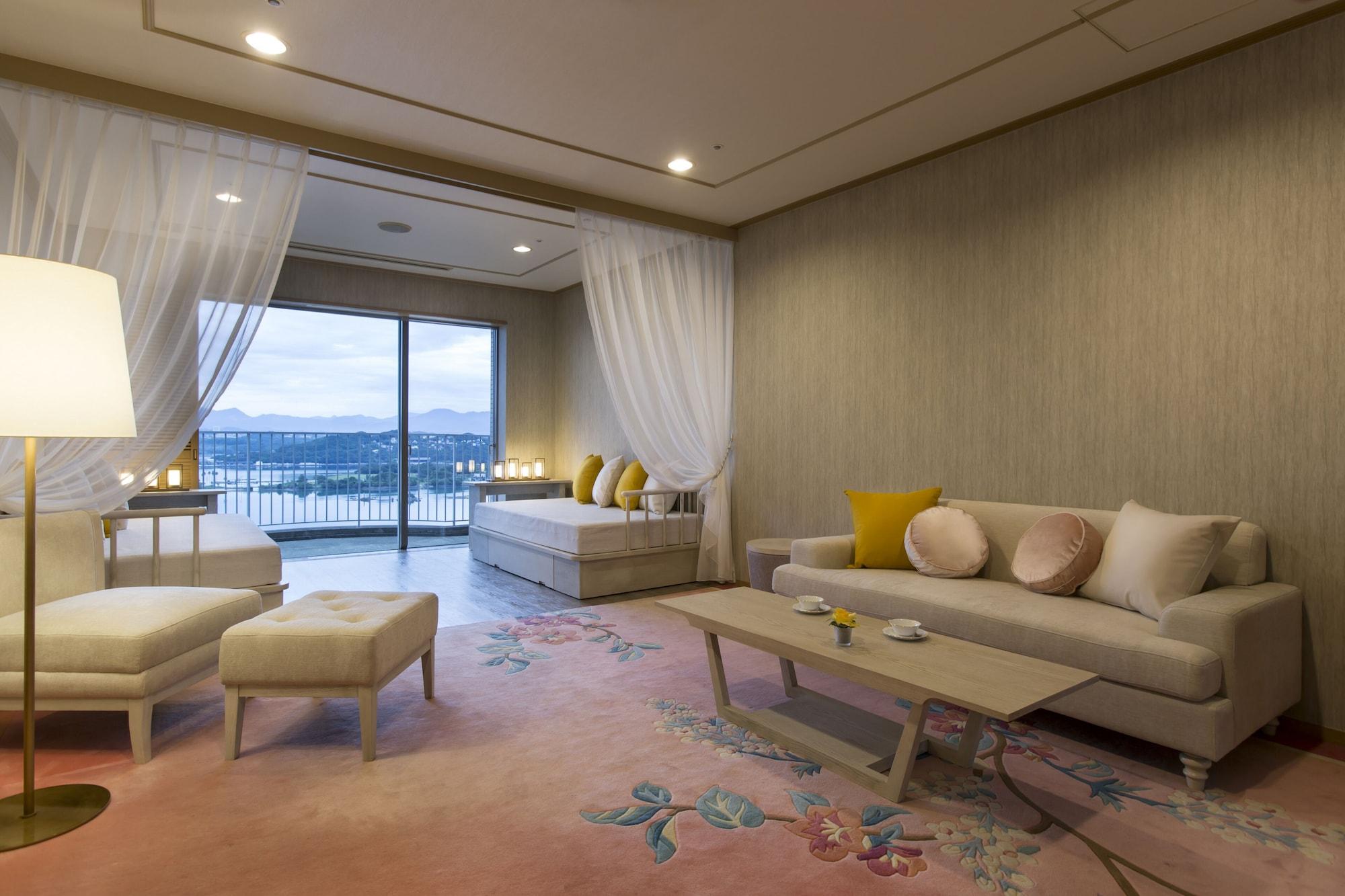 Shirahama Coganoi Resort & Spa Екстериор снимка